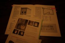 Vergleich der Maßangaben aus dem alten "Werkbuch Naturschutz" mit denen von Schwegler.